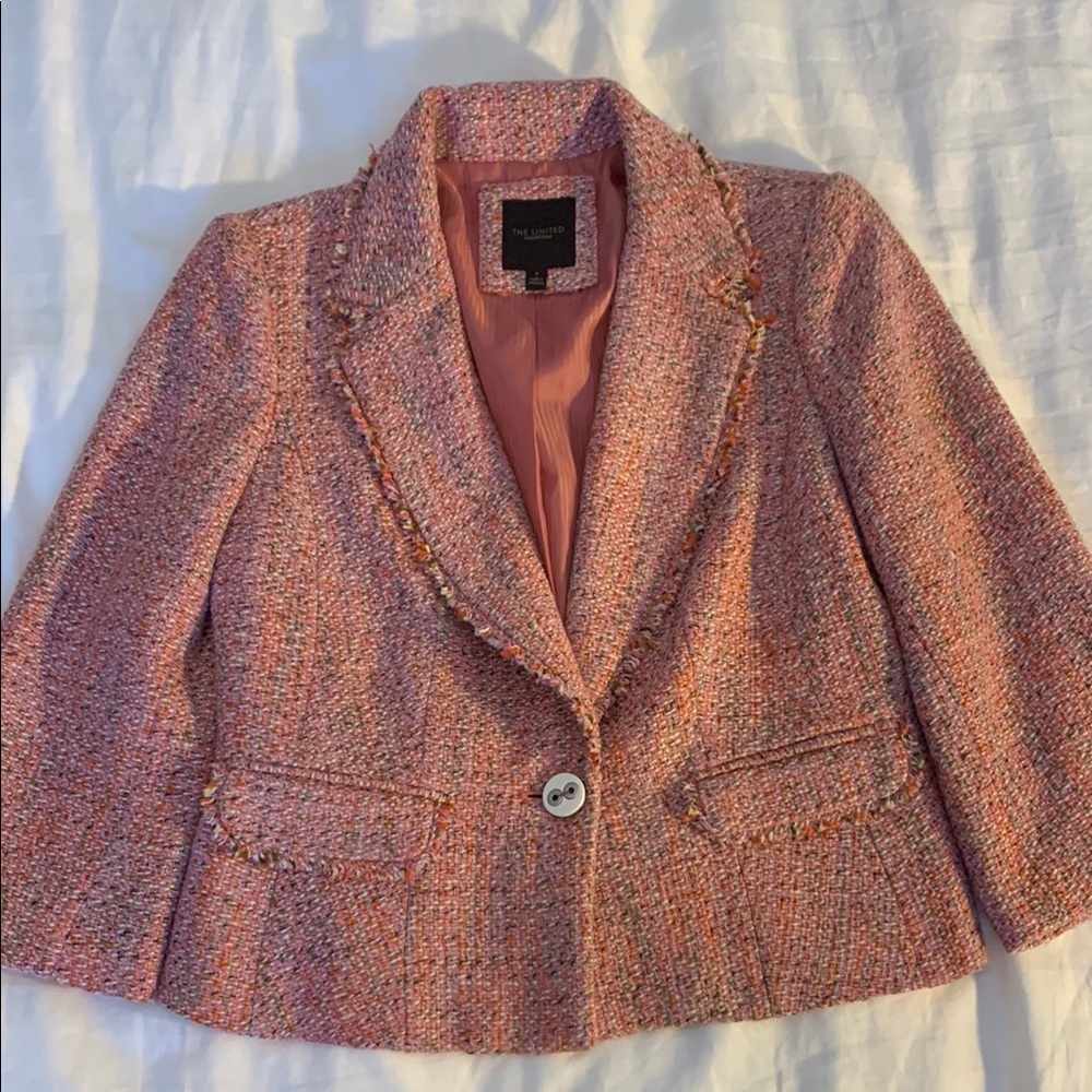 Pink boucle tweed waist length fringed edge single button blazer EUC